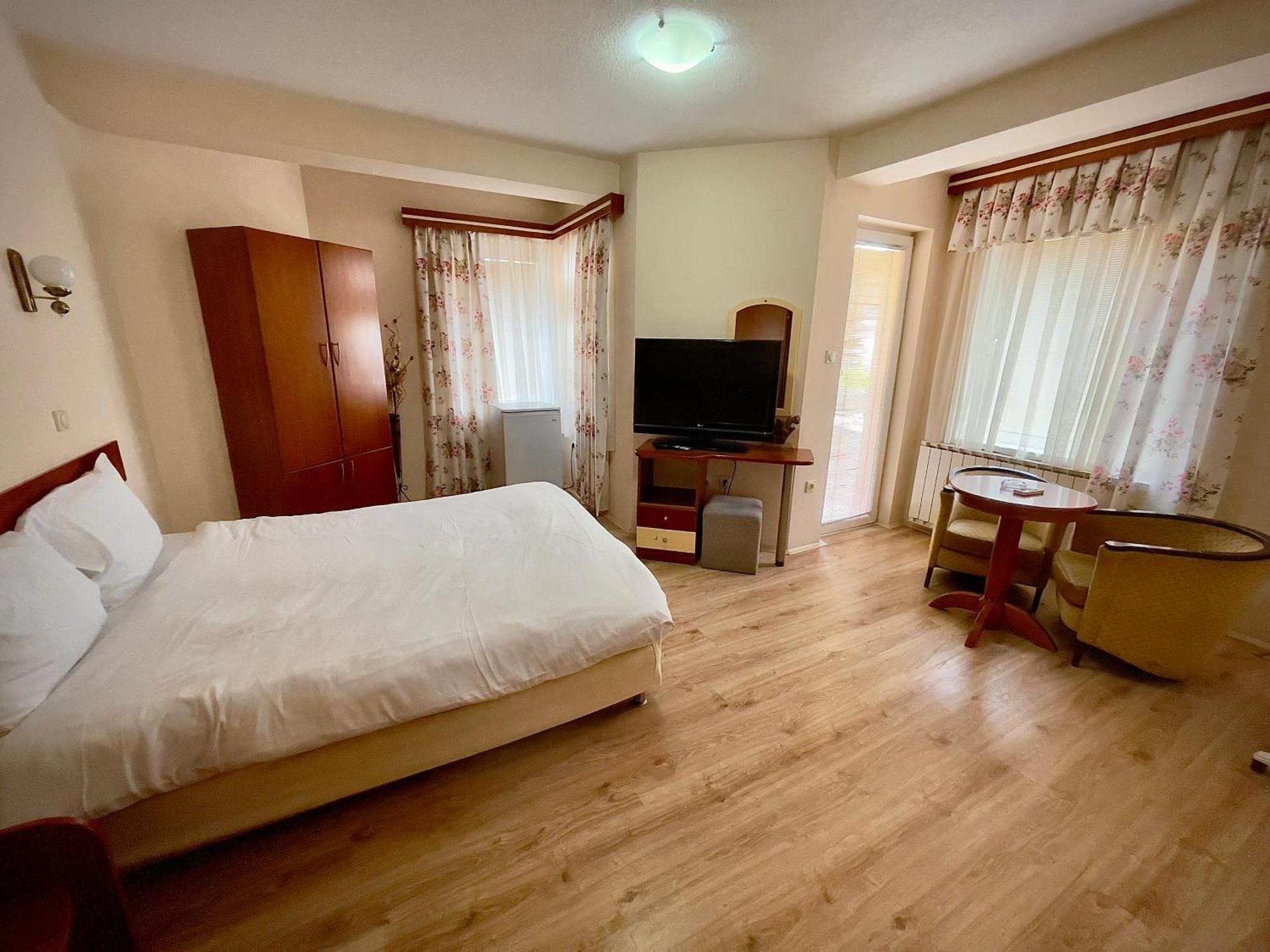 Hotel Ilinden Sztrumica Kültér fotó
